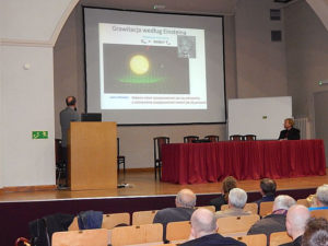 Uczniowie wysłuchali wykładu z fizyki na Uniwersytecie Szczecińskim